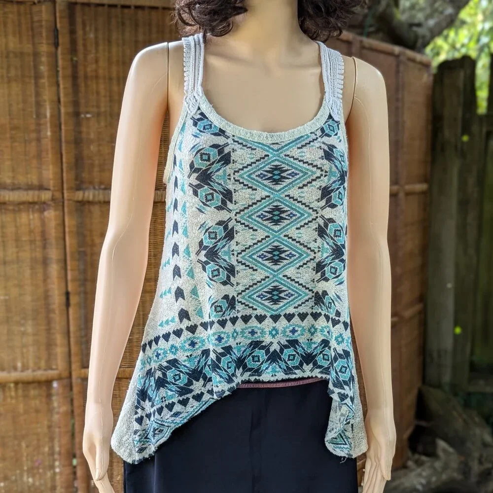 Geometric Tank Top - Picture 1 of 4